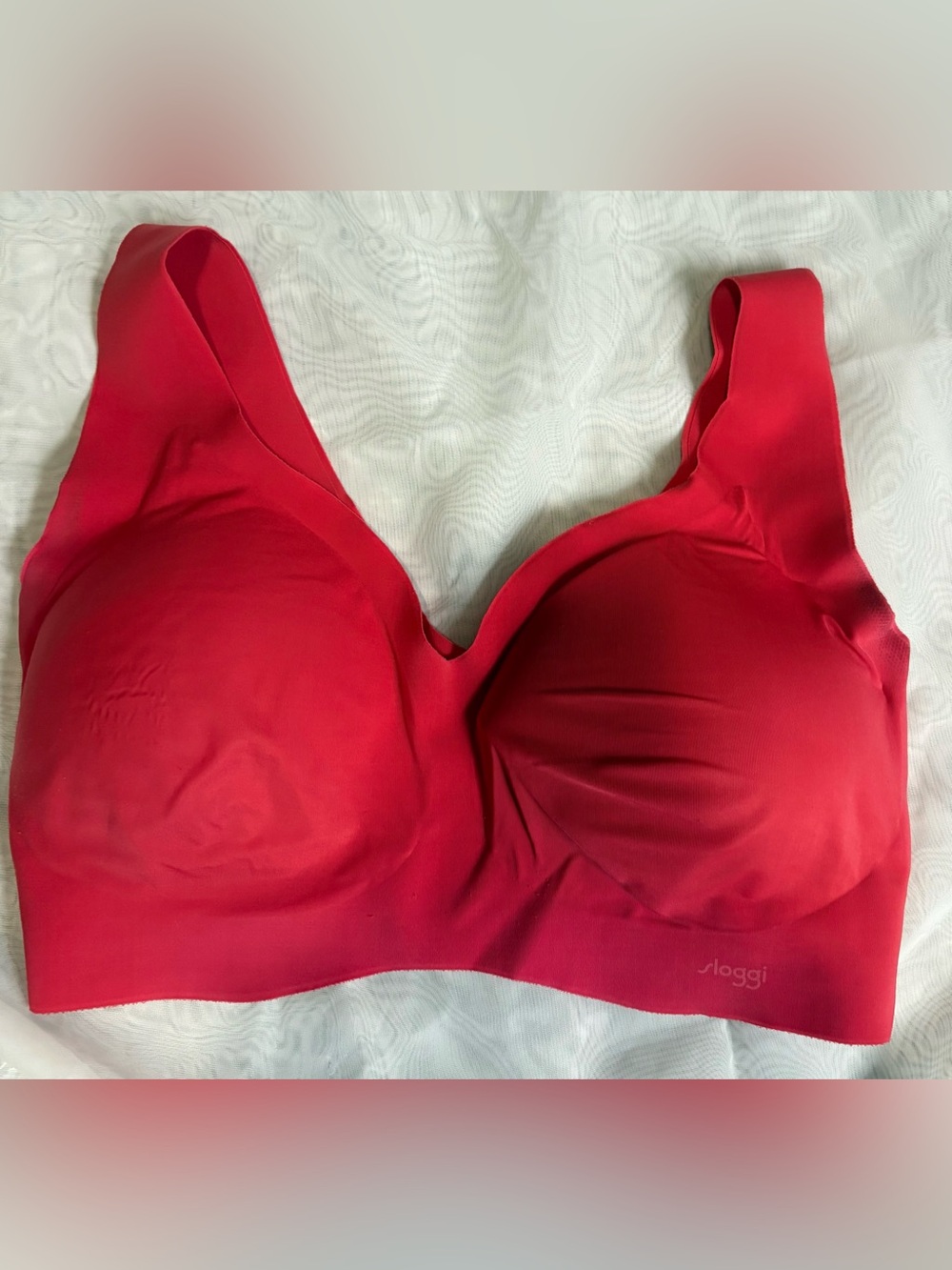 Sloggi Seamless Wireless Bra in Bold Red